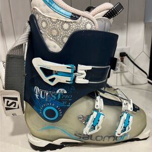 Salomon Women's Ski Boots 26.5